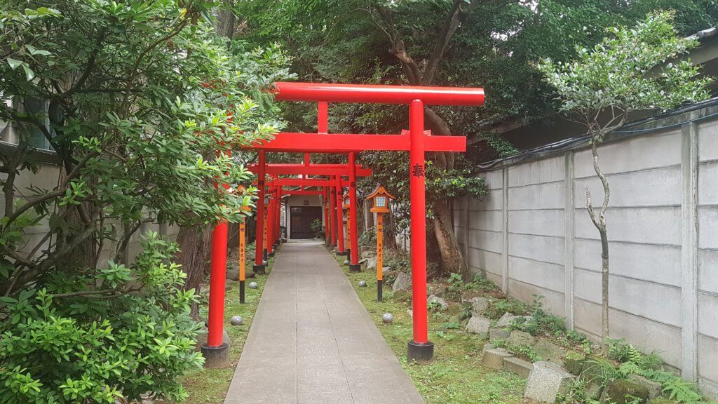 un mini fushimi inari