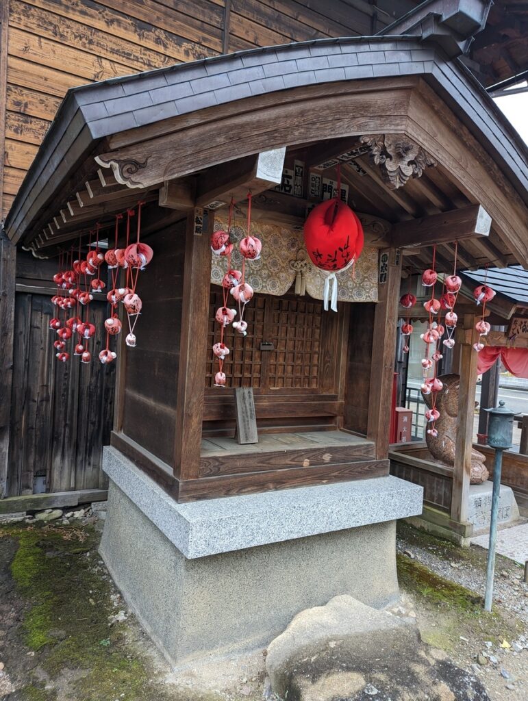 Célébrations culturelles à Takayama, au cœur des Alpes japonaises