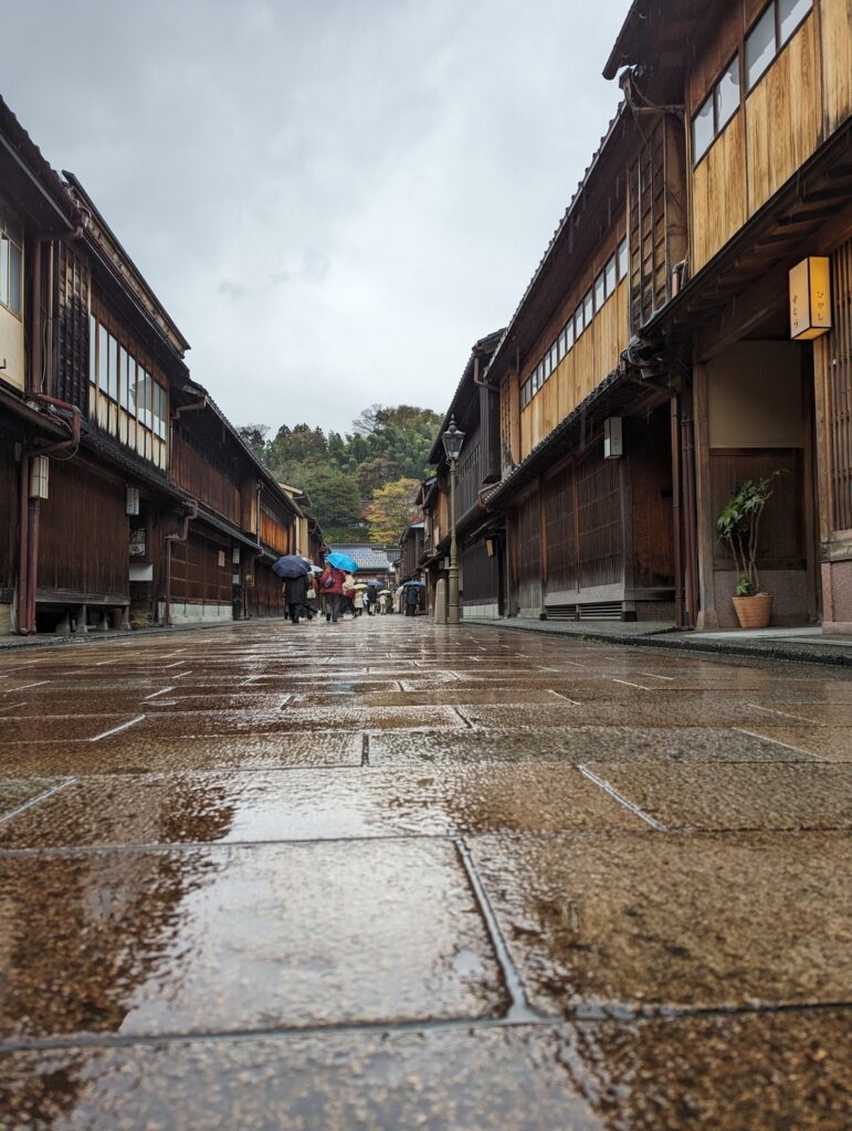 Maison traditionnelle du quartier Higashi Chaya, Kanazawa en une journée